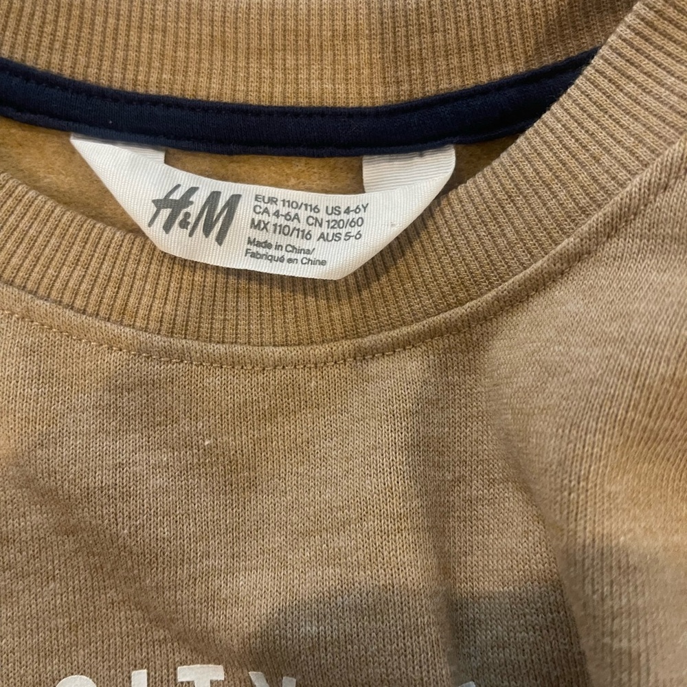 H&M Boys New York Sweatshirt - NWOT - 4-6Y - Picture 4 of 4
